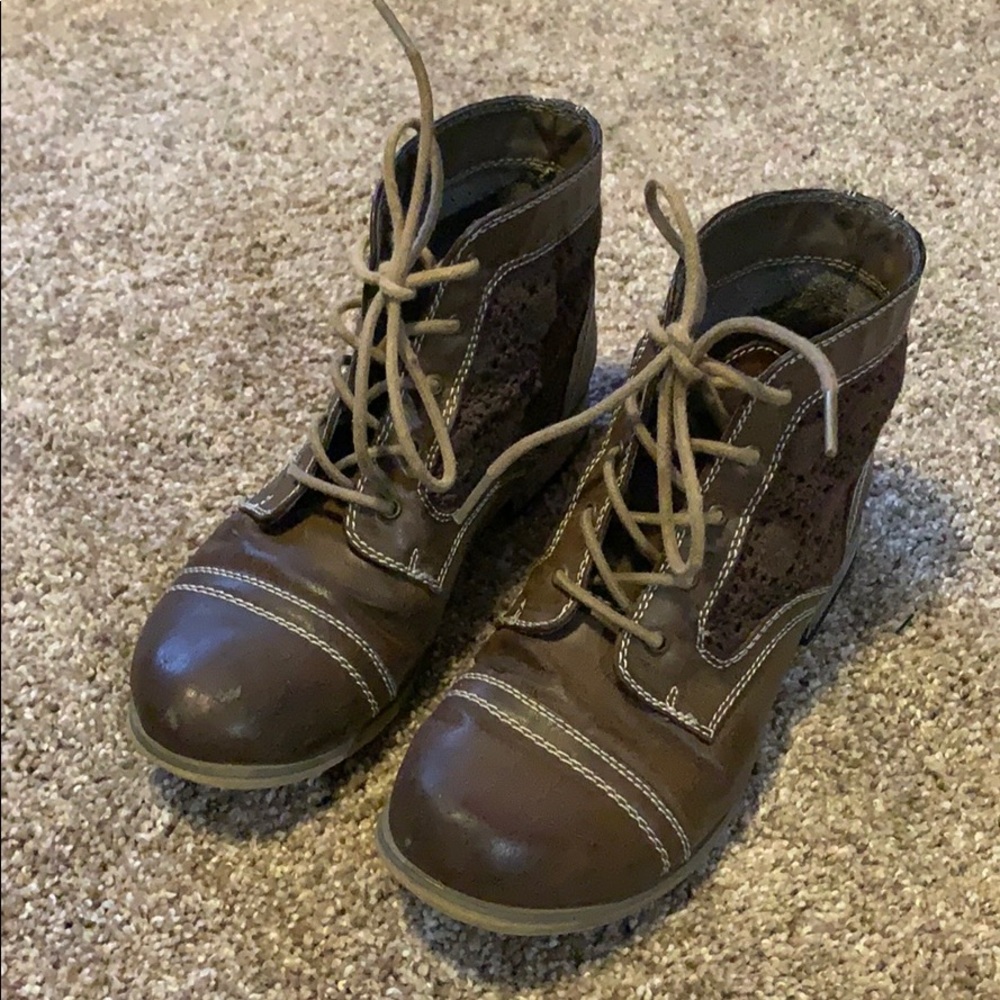 Women’s boots